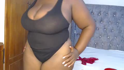 Snapshot of sexychocco_ chatting on January 19, 7:37 pm sexychocco online show from January 19, 7:37 pm
