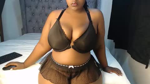 Snapshot of sexychocco_ chatting on September 12, 8:47 am sexychocco online show from September 12, 8:47 am