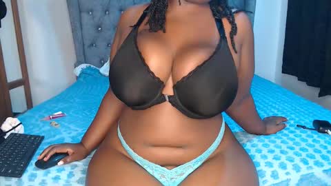 Snapshot of sexychocco_ chatting on September 25, 5:44 am sexychocco online show from September 25, 5:44 am