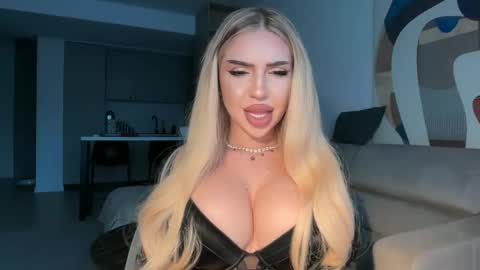 sexyanais online show from May 6, 5:18 pm
