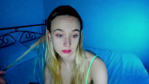 Snapshot of sexycocobutt chatting on February 12, 10:03 am Sophia online show from February 12, 10:03 am