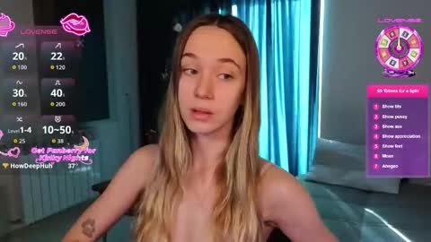 Snapshot of sexycocobutt chatting on December 17, 9:59 am Sophia online show from December 17, 9:59 am