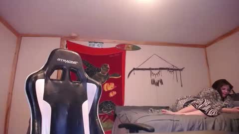 Austin and Megan online show from February 9, 5:33 am