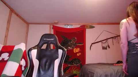 Austin and Megan online show from February 19, 6:31 am