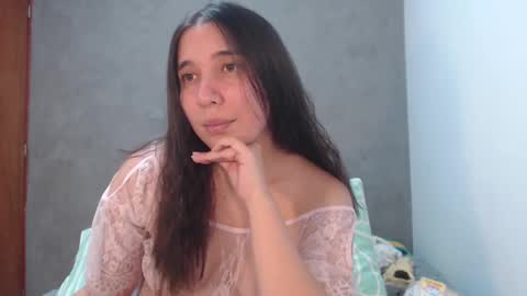 Coralinne online show from December 16, 7:54 pm