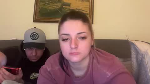 sexycouple41110 online show from March 8, 7:56 am