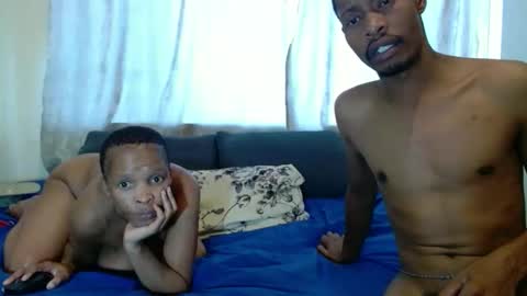 sexycouplexx01 online show from February 11, 4:01 pm