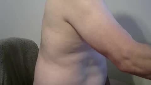 sexycruze online show from May 1, 5:23 am