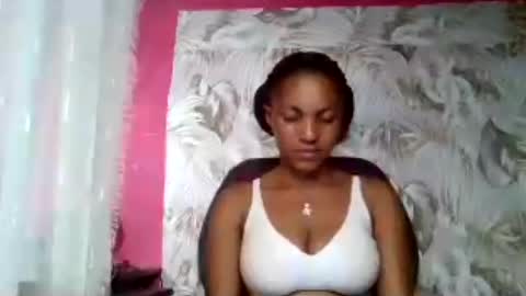 Snapshot of sexydoll32 chatting on July 6, 10:56 pm sexydoll32 online show from July 6, 10:56 pm