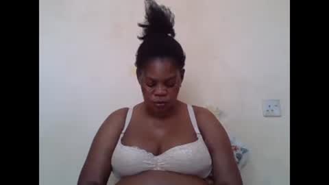 Snapshot of sexydove2 chatting on January 30, 7:07 am EMILY online show from January 30, 7:07 am