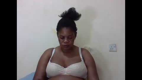 Snapshot of sexydove2 chatting on January 30, 3:29 pm EMILY online show from January 30, 3:29 pm