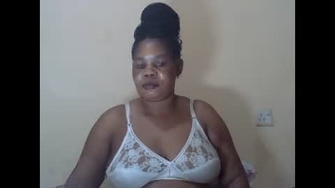 Snapshot of sexydove2 chatting on March 2, 1:36 am EMILY online show from March 2, 1:36 am