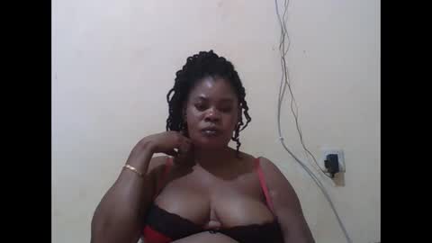 Snapshot of sexydove2 chatting on September 18, 6:43 pm EMILY online show from September 18, 6:43 pm