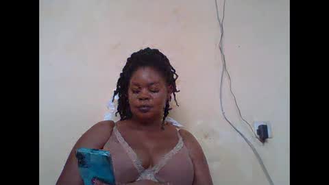 Snapshot of sexydove2 chatting on September 23, 7:11 am EMILY online show from September 23, 7:11 am