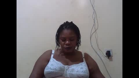 Snapshot of sexydove2 chatting on October 8, 6:27 pm EMILY online show from October 8, 6:27 pm