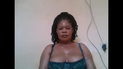 Snapshot of sexydove2 chatting on May 12, 6:54 am EMILY online show from May 12, 6:54 am