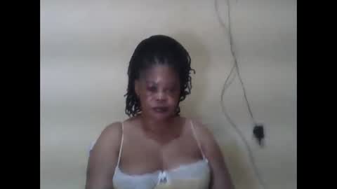 Snapshot of sexydove2 chatting on May 14, 2:29 am EMILY online show from May 14, 2:29 am