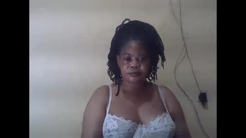 Snapshot of sexydove2 chatting on May 31, 3:36 am EMILY online show from May 31, 3:36 am
