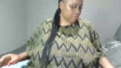 Snapshot of sexyebonylove89 chatting on December 2, 6:32 pm sexyebonylove89 online show from December 2, 6:32 pm