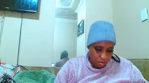 sexyebonylove89 online show from April 27, 11:25 pm