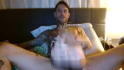 Sexy Fit Daddy online show from March 27, 11:59 pm