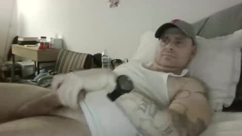 Snapshot of sexyfredy7722 chatting on November 12, 3:40 am sexyfredy7722 online show from November 12, 3:40 am