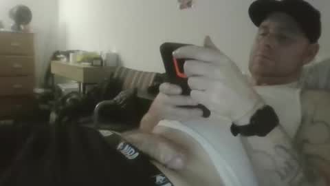 Snapshot of sexyfredy7722 chatting on December 21, 6:20 am sexyfredy7722 online show from December 21, 6:20 am