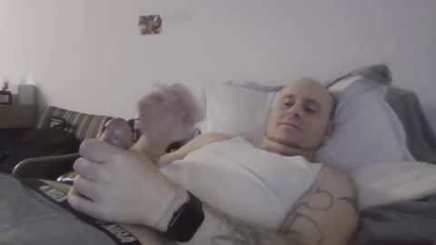 Snapshot of sexyfredy7722 chatting on January 7, 4:04 am sexyfredy7722 online show from January 7, 4:04 am