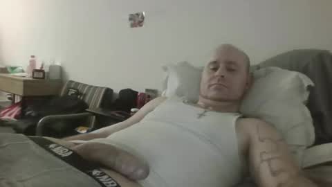 Snapshot of sexyfredy7722 chatting on January 7, 11:07 pm sexyfredy7722 online show from January 7, 11:07 pm