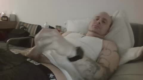 Snapshot of sexyfredy7722 chatting on January 14, 4:29 am sexyfredy7722 online show from January 14, 4:29 am