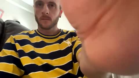 T online show from December 3, 9:24 pm