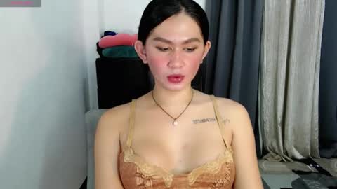 Snapshot of sexygigi_xox chatting on November 30, 9:57 am gigi online show from November 30, 9:57 am