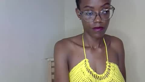 Snapshot of sexyhollymontana1111 chatting on March 15, 8:20 am SexyHollyMontana1111 online show from March 15, 8:20 am