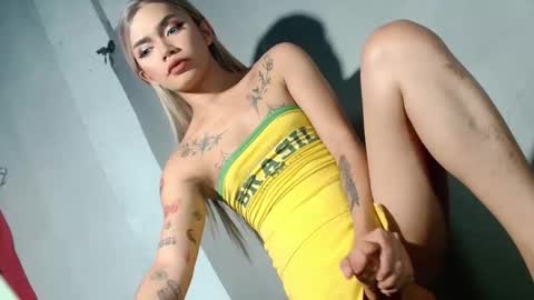 sexyhotbabe18 online show from March 26, 7:14 am
