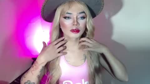 sexyhotbabe18 online show from July 5, 1:01 am