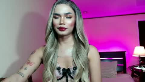 sexyhotbabe18 online show from August 2, 10:30 pm