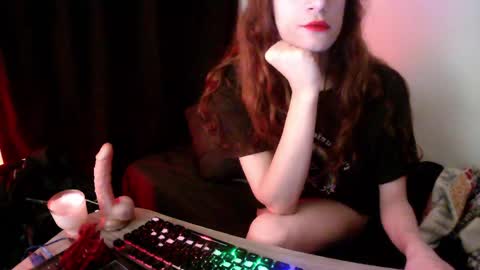 elsathedarlin online show from April 3, 8:23 am