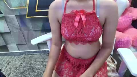 Snapshot of sexyislive chatting on October 4, 11:30 am sexyislive online show from October 4, 11:30 am