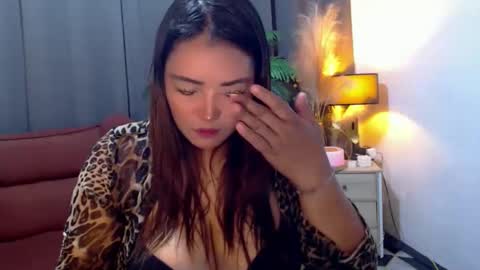 Snapshot of sexyjeanniecuntcums chatting on May 16, 11:46 pm JENNY online show from May 16, 11:46 pm