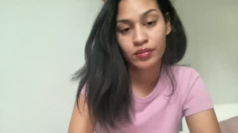 Snapshot of sexyjenny999 chatting on November 26, 8:43 pm Jenny online show from November 26, 8:43 pm