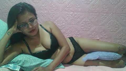 sexyjessa20 online show from February 5, 1:21 am