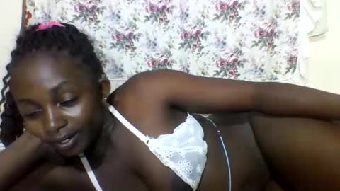 Snapshot of sexyjoane chatting on February 22, 6:08 pm JOAN online show from February 22, 6:08 pm