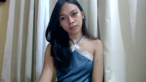 Snapshot of sexykarina_ chatting on November 14, 9:52 am Karina3 online show from November 14, 9:52 am