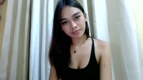 Snapshot of sexykarina_ chatting on December 3, 2:26 pm Karina3 online show from December 3, 2:26 pm