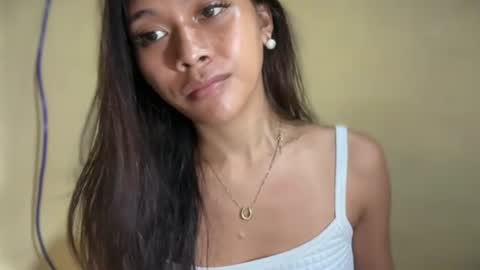 Snapshot of sexykarina_ chatting on May 19, 1:56 am Karina3 online show from May 19, 1:56 am