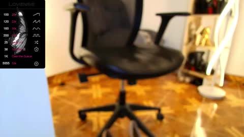 katalina larson online show from January 15, 5:12 am