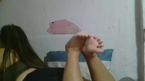 Snapshot of sexykittymom chatting on February 19, 2:12 am sexykittymom online show from February 19, 2:12 am