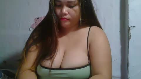 Snapshot of sexykittymom chatting on March 2, 5:47 pm sexykittymom online show from March 2, 5:47 pm