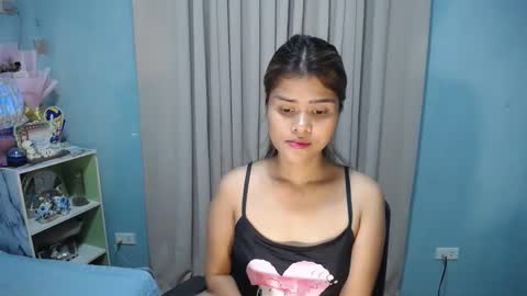 Snapshot of sexylady_pinayx chatting on November 4, 8:24 am Call me Bea online show from November 4, 8:24 am