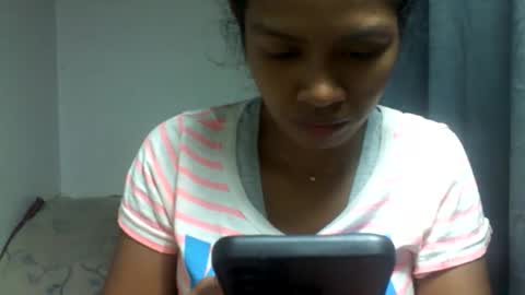 Snapshot of sexylarra12 chatting on November 22, 2:43 am sexylarra12 online show from November 22, 2:43 am